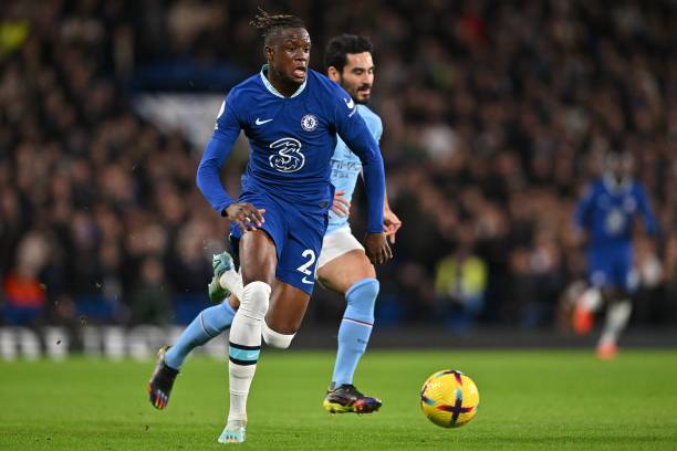 暧昧而引发 暧昧而引发